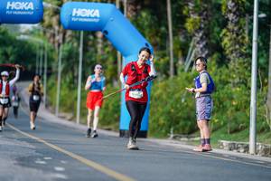 BIB: 960
                            <button type="button" onclick="openModal(22575326)" class="btn btn-primary btn-sm float-right btn-popup" data-toggle="modal" data-target=".modal-high-quality">
                        <i class="fas fa-shopping-cart"></i> Add to Cart
                    </button>
                                            <button type="button" onclick="isThisMe(22575326, true)" class="btn btn-success btn-sm float-right btn-popup btn-isme hidden" data-toggle="tooltip" data-placement="bottom" title="นี่คือรูปของคุณใช่ไหม คลิกที่นี่เพื่อเอาเข้าอัลบั้ม">
                        <i class="fas fa-plus"></i> Add to album
                    </button>
                    <button type="button" onclick="isThisMe(22575326, false)" class="btn btn-warning btn-sm float-right btn-popup btn-isnotme hidden">
                        <i class="fas fa-ban"></i> Remove from album
                    </button>